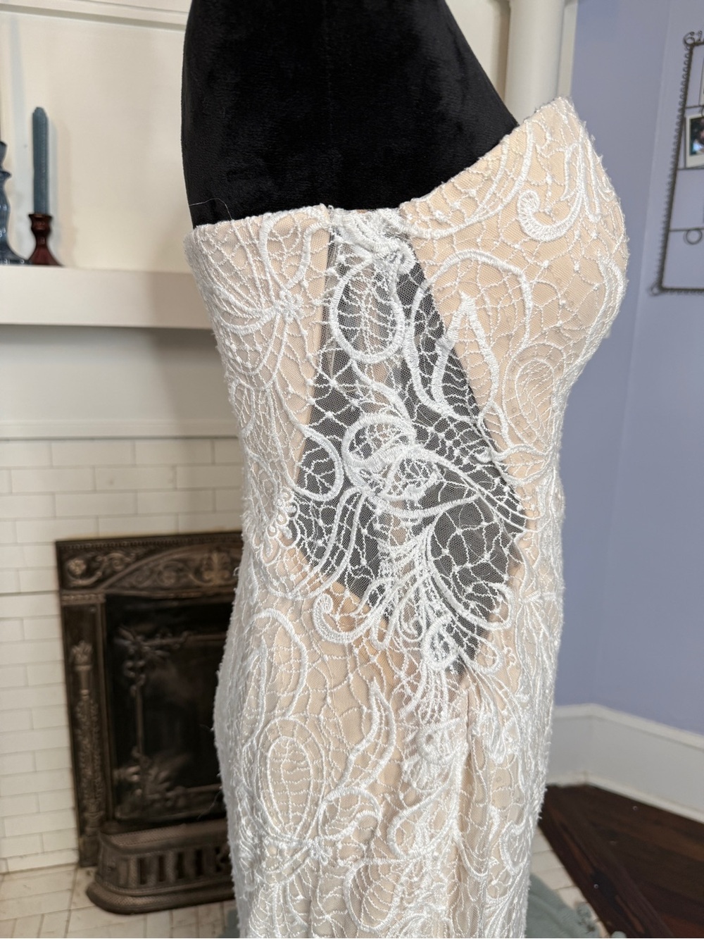 Gorgeous All Who Wander Piper Wedding Gown Boho Lace Strapless Size 10 - Picture 8 of 16